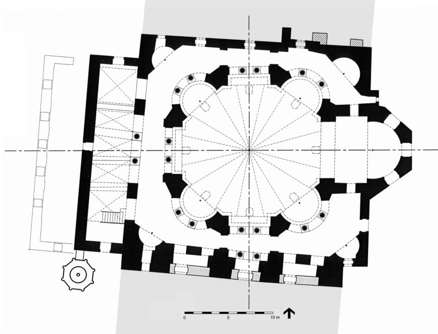 Plan of Sts. Sergius and Bacchus (Küçük Ayasofya Camii), Constantinople (Istanbul), completed before 536 (© Robert G. Ousterhout, redrawn after J. Ebersolt and A. Thiers, Les Églises de Constantinople, 1913)